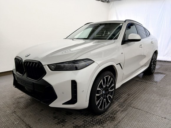 Pogled sprijeda lijevo