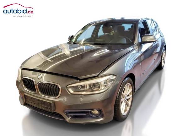 Pogled sprijeda lijevo