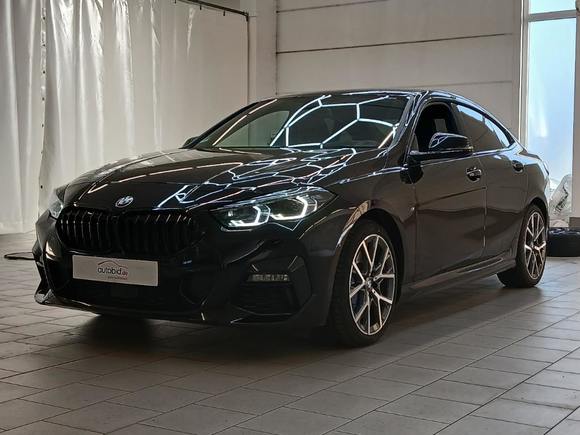 Вид спереди слева