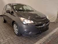 Pogled sprijeda desno