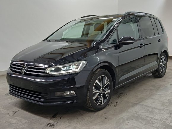 Pogled od napred levo