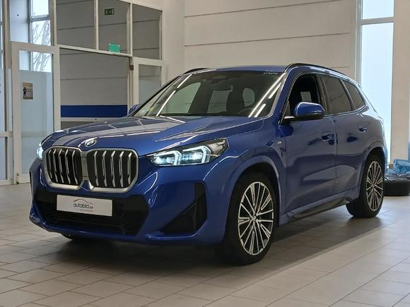 Pogled od napred levo