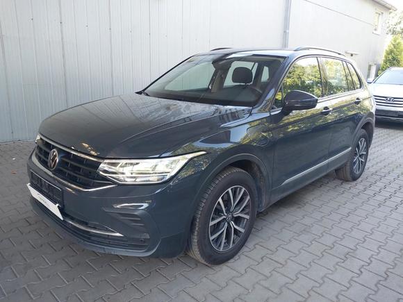 Pogled od napred levo