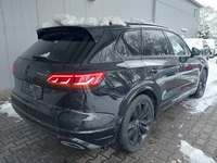 Pogled od pozadi desno