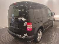 Pogled od pozadi desno