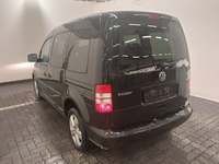 Pogled od pozadi levo