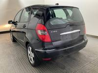 Вид сзади слева