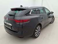 Pogled od pozadi desno