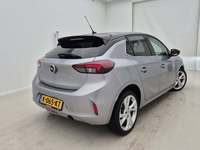 Pogled od pozadi desno