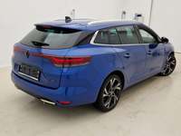 Pogled od pozadi desno