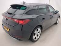 Pogled od pozadi desno