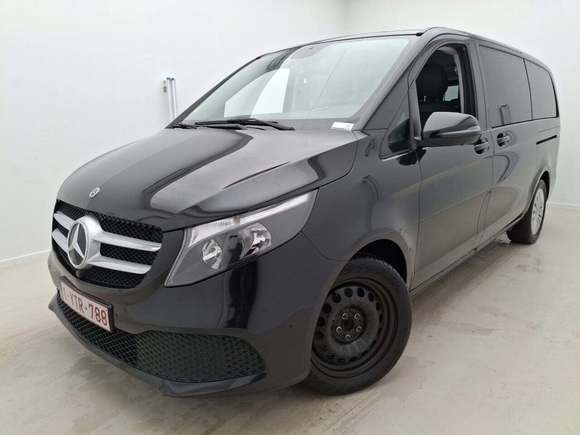 Pogled od napred levo