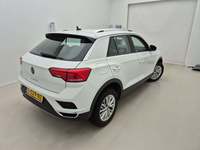 Pogled od pozadi desno