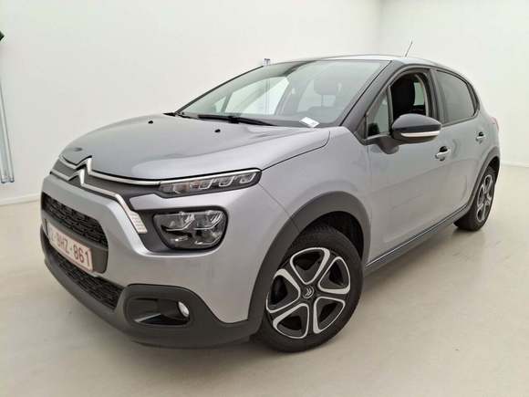 Pogled od napred levo