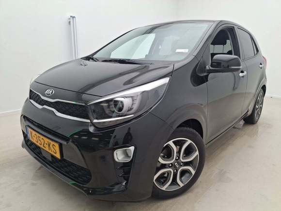 Pogled od napred levo