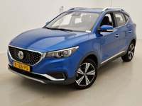 Pogled od napred levo