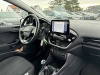 Вид на салон