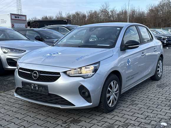 Pogled od napred levo