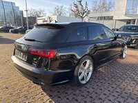 Pogled od pozadi desno