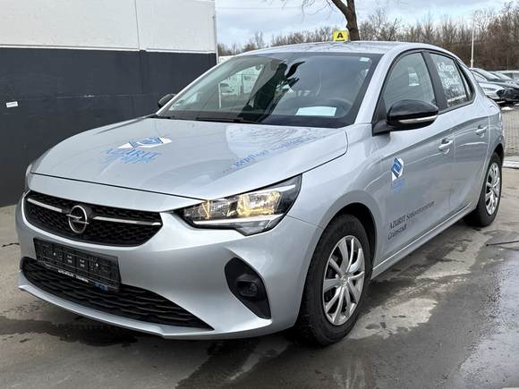 Pogled od napred levo