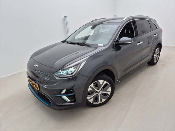 Pogled sprijeda lijevo