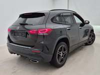 Pogled od pozadi desno