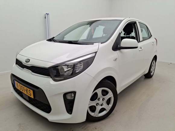 Pogled od napred levo