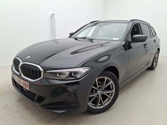 Pogled od napred levo