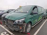 Pogled od napred levo