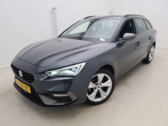 Pogled od napred levo