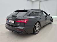 Pogled od pozadi desno