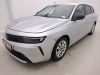 Pogled od napred levo