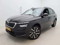 Pogled od napred levo