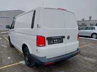 Вид сзади слева