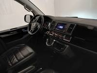 Вид на салон