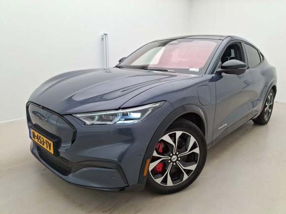 Pogled sprijeda lijevo