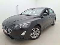 Pogled sprijeda lijevo