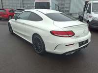 Pogled od pozadi levo