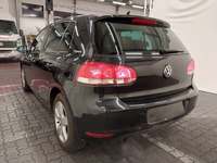 Вид сзади слева