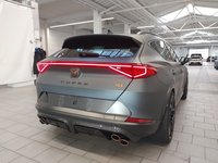 Pogled od pozadi desno