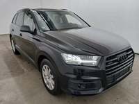 Pogled desno spredaj