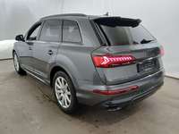 Vaade tagant vasakult