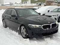 Pogled sprijeda desno