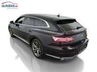 Pogled od pozadi levo