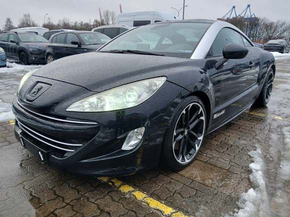 Pogled od napred levo