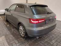 Pogled od pozadi levo