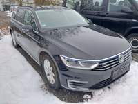 Вид спереди справа