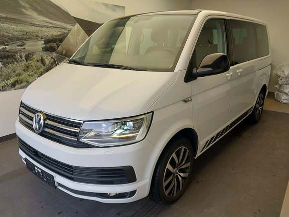 Вид спереди слева