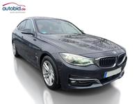 Pogled sprijeda desno