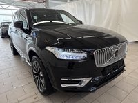 Pogled sprijeda desno